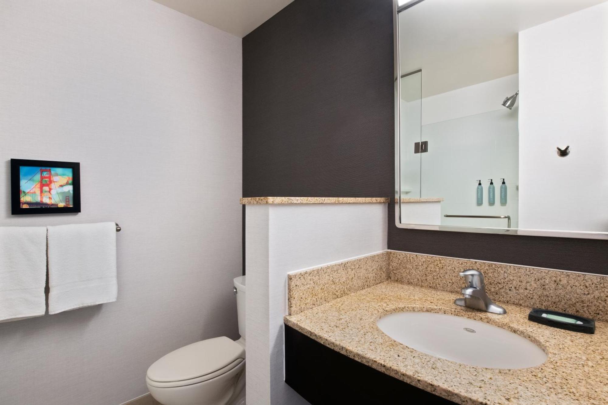 Courtyard By Marriott San Jose North/ Silicon Valley Exterior photo