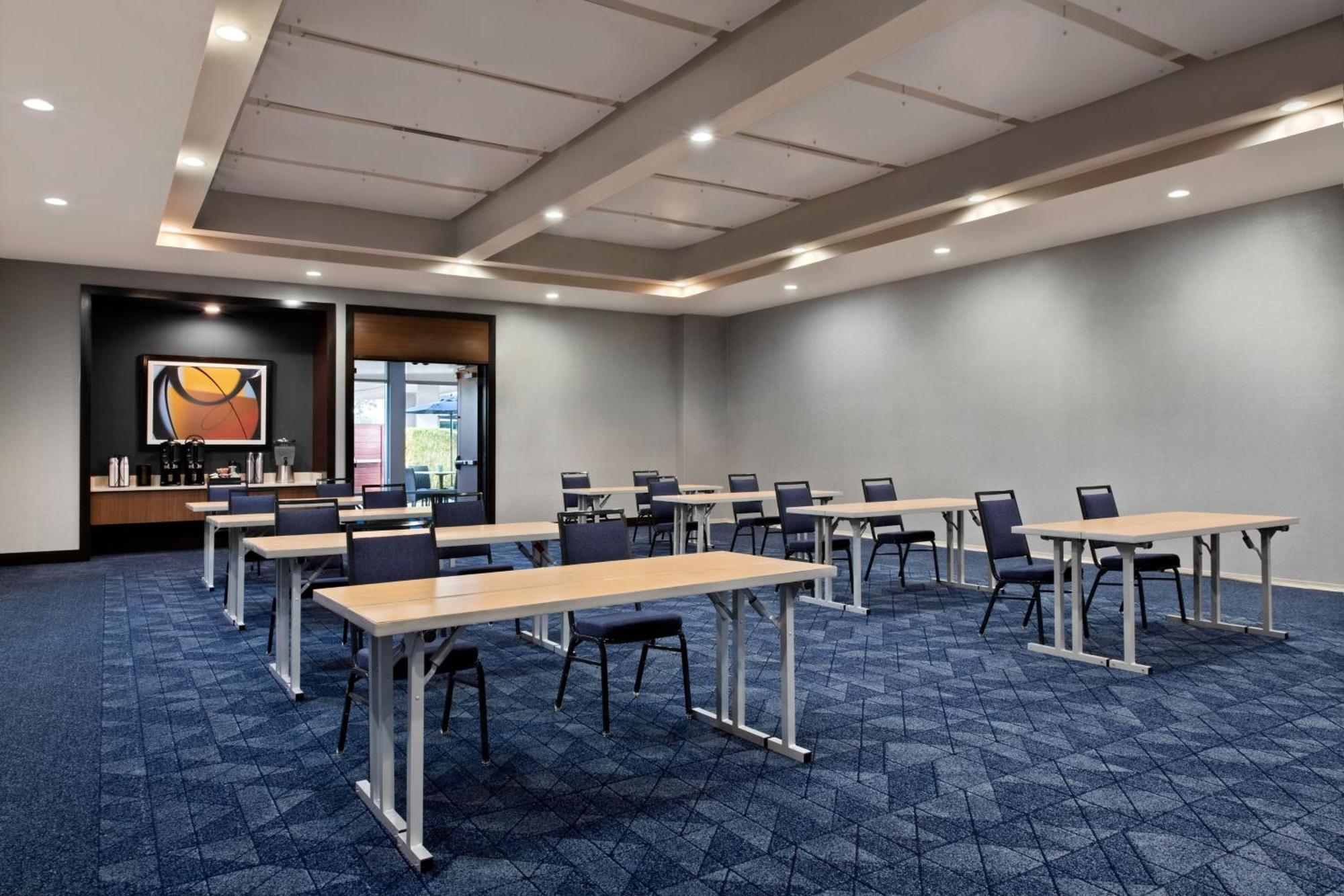 Courtyard By Marriott San Jose North/ Silicon Valley Exterior photo